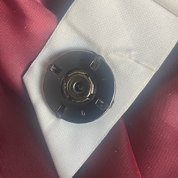 ANNE KLEIN Wool Blend wrap
Belted Notch Collar Coat size 12 - Picture 16 of 16